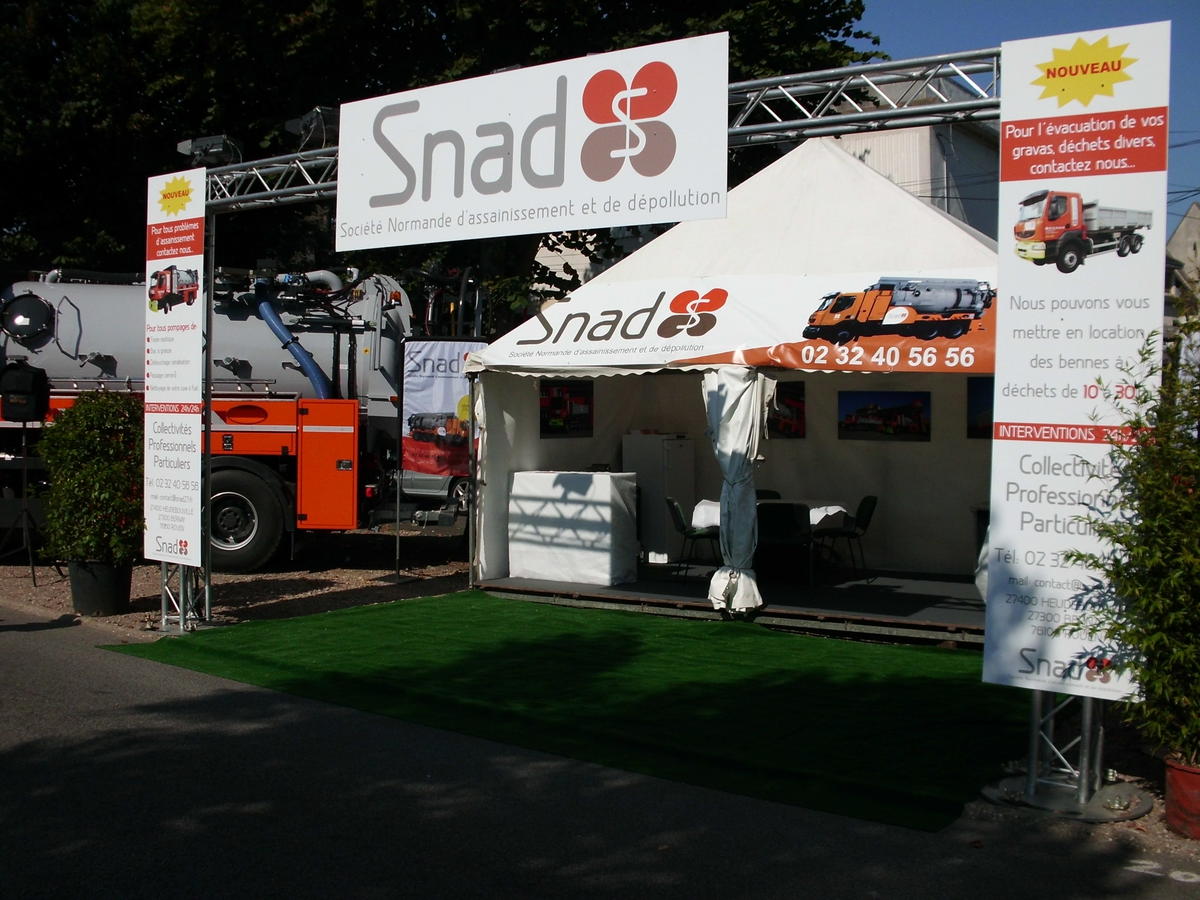 Stand SNAD juin 2012 (photo 1)